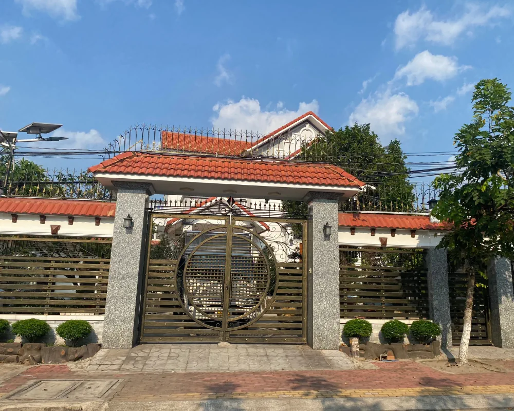 Mẫu thiết kế cổng Mái Che Di Động AH0320 - An Homes
