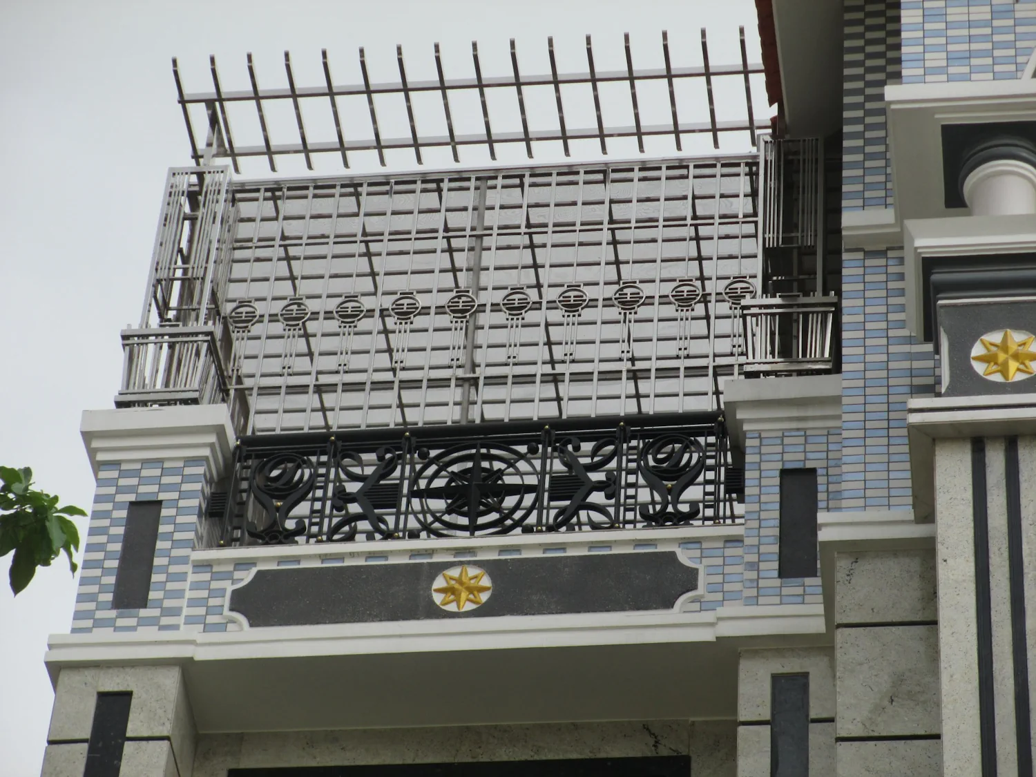 Mẫu thiết kế lan can sắt mỹ thuật - AH0216 - An Homes