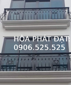 Lan can cổ điển lầu 2 thương hiệu Hòa Phát Đạt