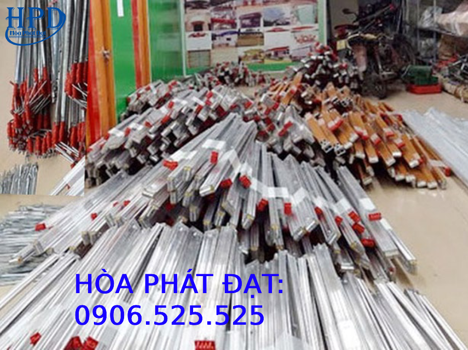 Tay càng mái hiên giá rẻ nhất hiện nay