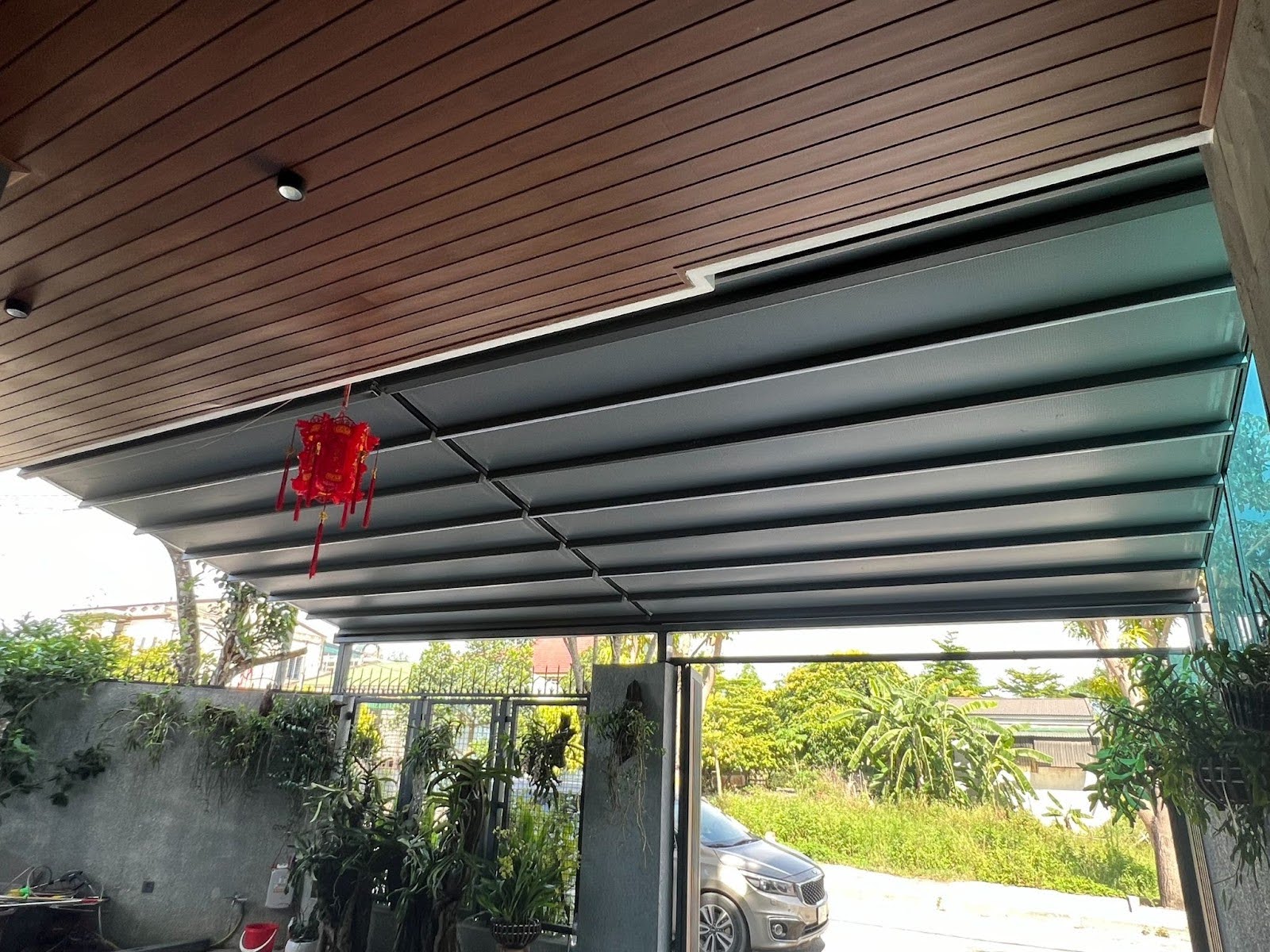 mai-xep-khung-nhom-1 mái xếp khung nhôm