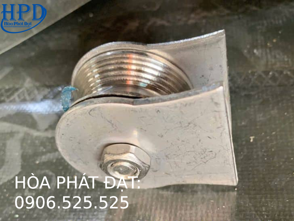 Puly bằng gang và inox mái xếp bạt kéo giá rẻ