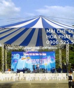 Dù khổ lớn che sự kiện